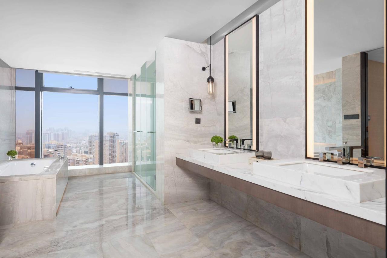 Courtyard By Marriott Shenzhen Bao'An Hotel Buitenkant foto