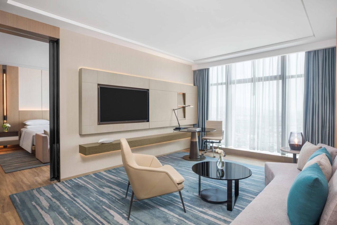 Courtyard By Marriott Shenzhen Bao'An Hotel Buitenkant foto